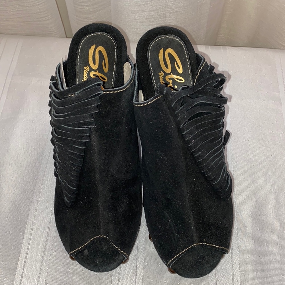 Sbicca Vintage Collection Black suede wedges